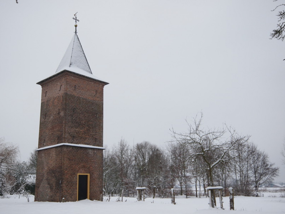 Duiventoren in de sneeuw