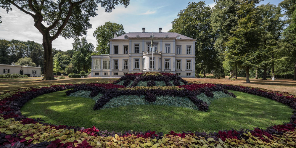Villa Mattemburgh en furst pucklerbed - James van Leuven