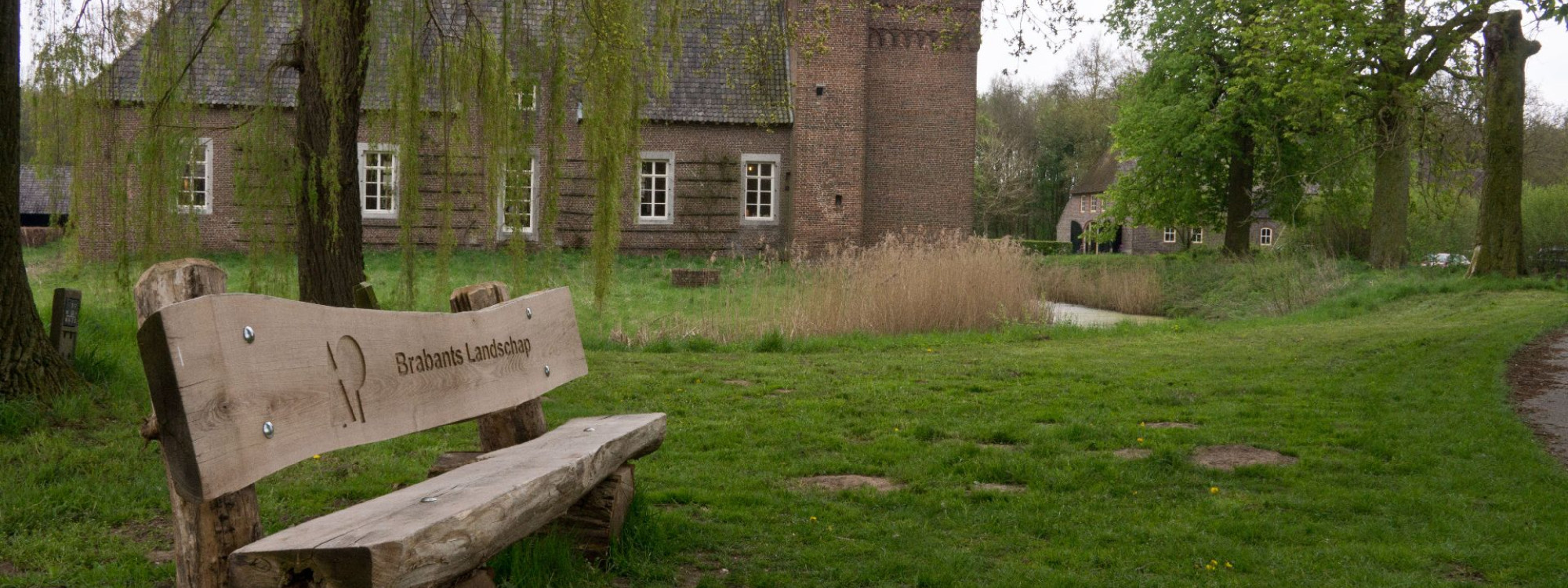 Bankje bij Kasteel Tongelaar - Rob Dijkstra