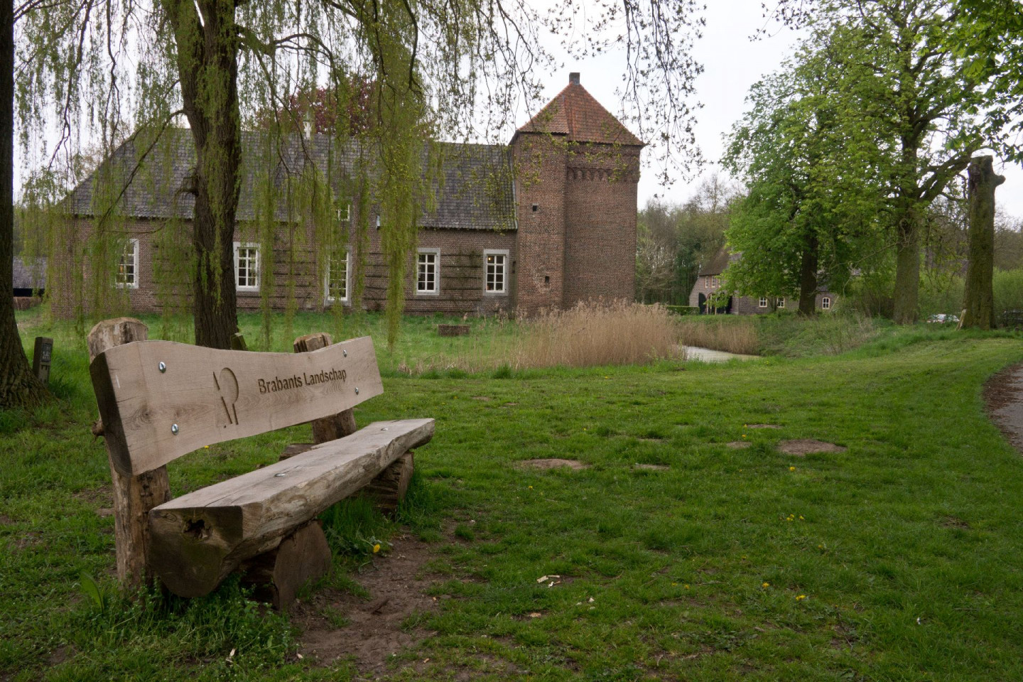 Bankje bij Kasteel Tongelaar - Rob Dijkstra