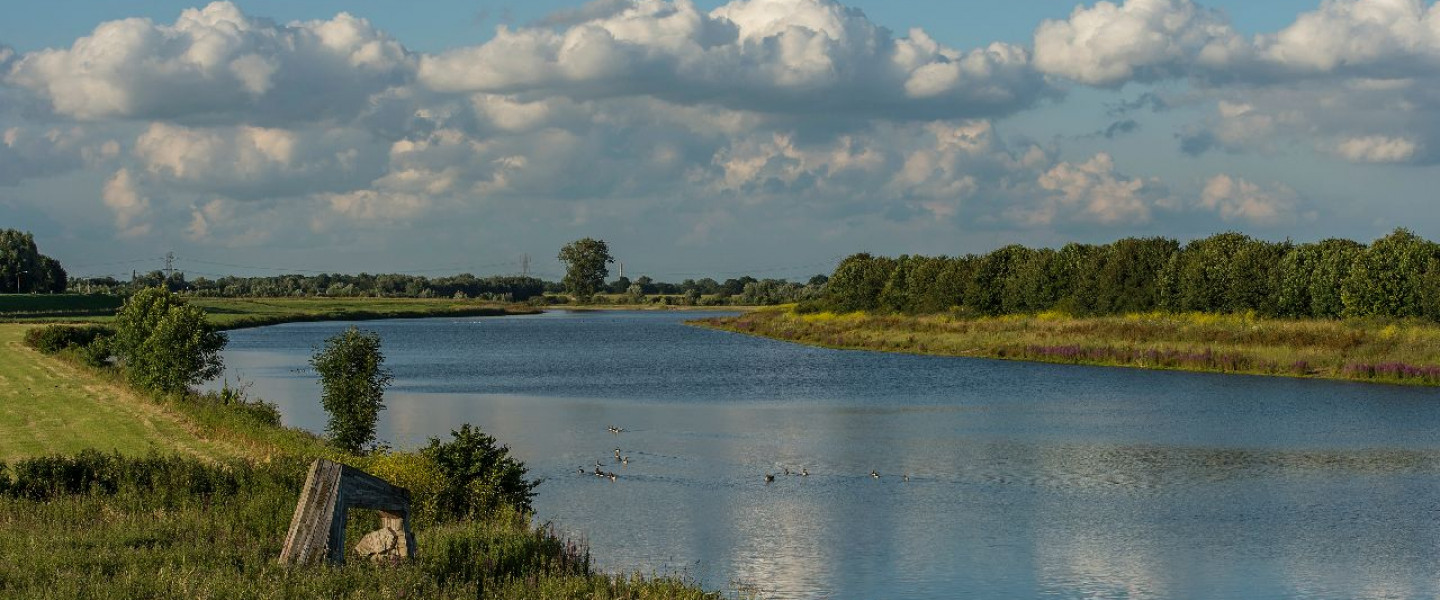 Maasarm in Keent - James van Leuven