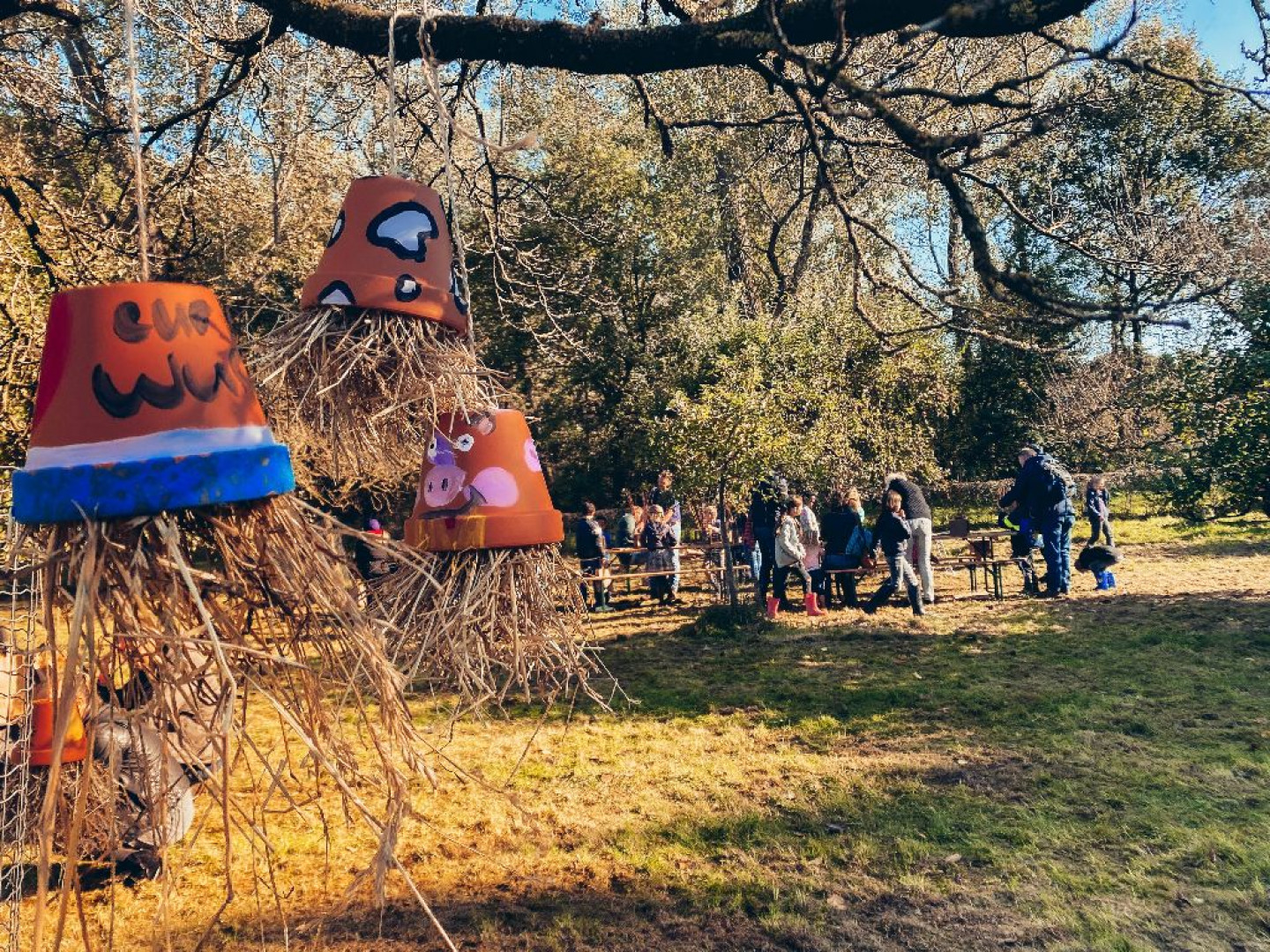 Natuurfeestje Tongelaar in boomgaard - fotograaf onbekend