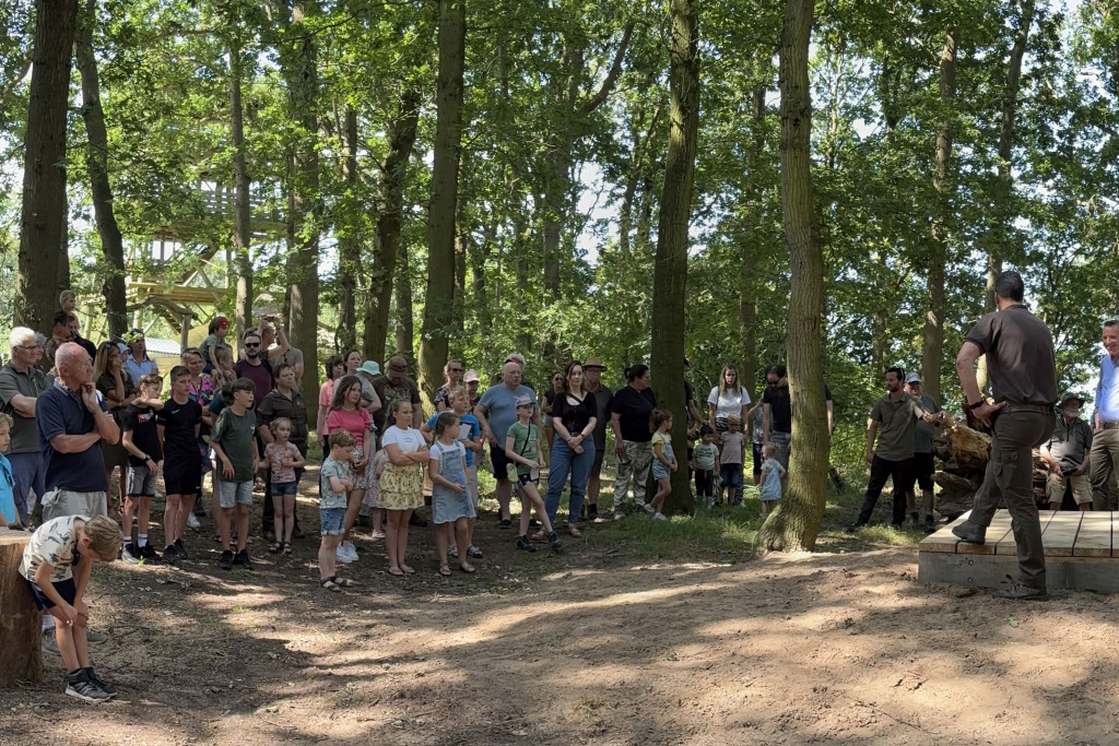 Onthulling nieuwe waterpomp Klauterwoud uitsnede